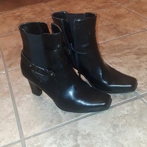 Nickels Ankle Boots
